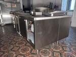Image 9 - Kitchen equipment - Lot 4 (Auction 8062)