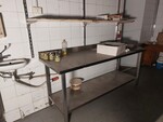 Image 16 - Kitchen equipment - Lot 4 (Auction 8062)