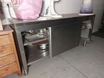Image 18 - Kitchen equipment - Lot 4 (Auction 8062)