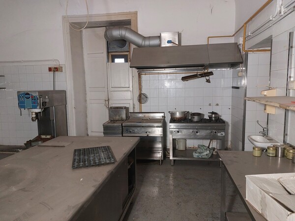 7#8062 Attrezzatura per cucina in vendita - foto 1