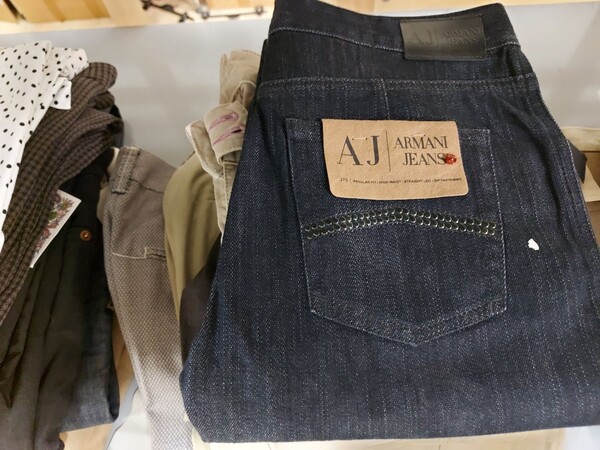1#8071 Capi di abbigliamento e calzature in vendita - foto 24