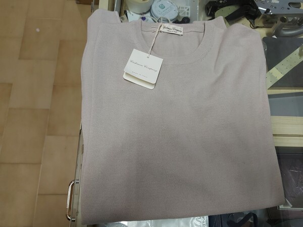 1#8071 Capi di abbigliamento e calzature in vendita - foto 41