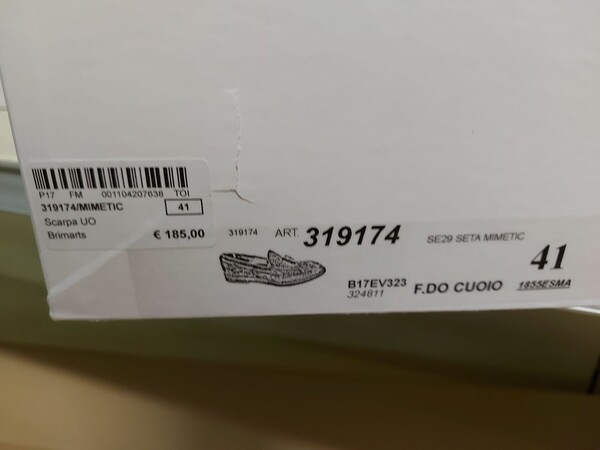 1#8071 Capi di abbigliamento e calzature in vendita - foto 53
