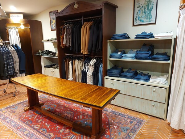 2#8071 Arredamento per negozio in vendita - foto 2