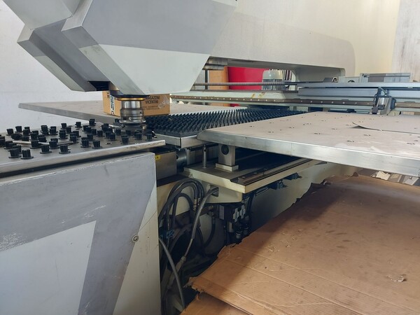 13#8076 Punzonatrice Eurostar 1250 in vendita - foto 9