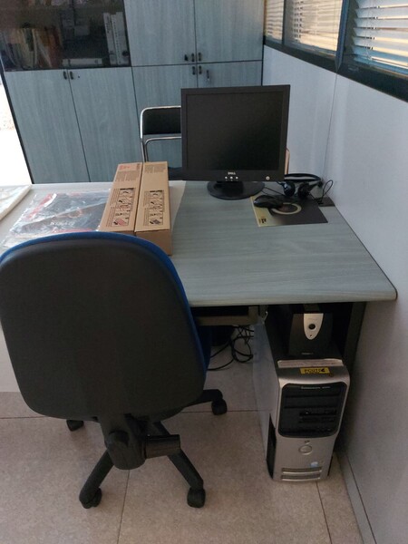 18#8076 Arredo da ufficio ed attrezzature elettroniche in vendita - foto 12