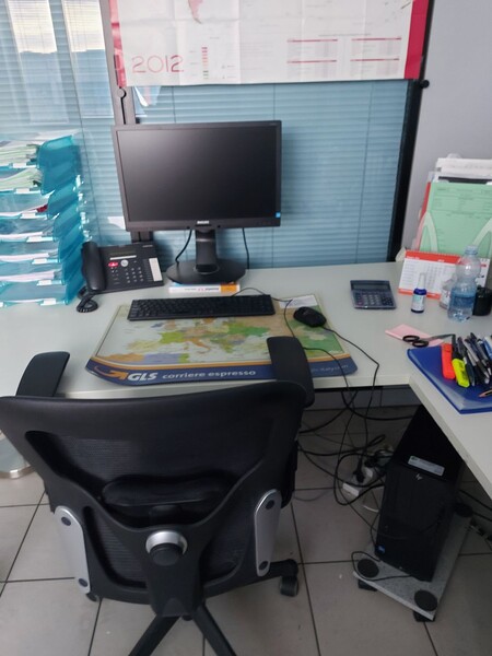 18#8076 Arredo da ufficio ed attrezzature elettroniche in vendita - foto 31