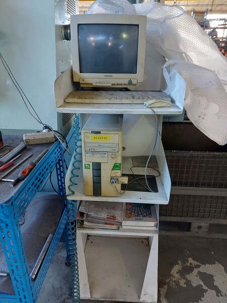 8#8076 Torni CNC Biglia B.501/YS/8 in vendita - foto 14