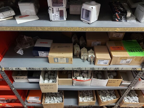 3#8080 Magazzino e materiale per impianti elettrici in vendita - foto 58