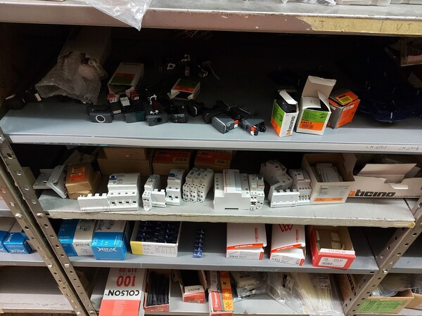 3#8080 Magazzino e materiale per impianti elettrici in vendita - foto 64