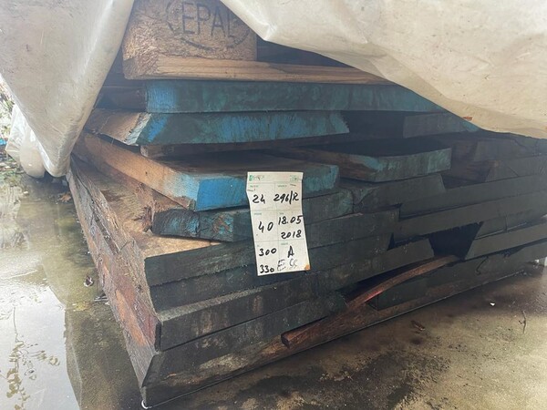 10#8083 Giacenze di magazzino di legno e marmo in vendita - foto 5