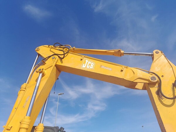 3#8084 Escavatore idraulico JCB JS 220 in vendita - foto 19