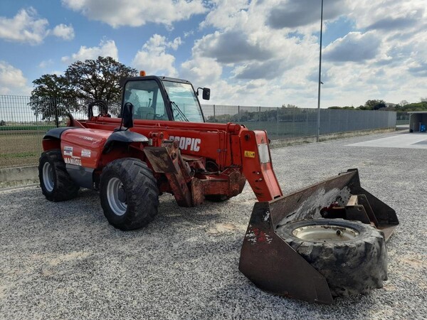 8#8084 Sollevatore telescopico Manitou MVT1330 SL in vendita - foto 1