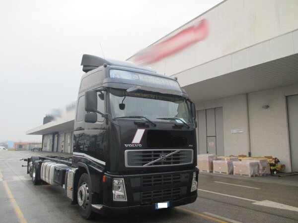 2#8085 Motrice Volvo FH 400 in vendita - foto 1