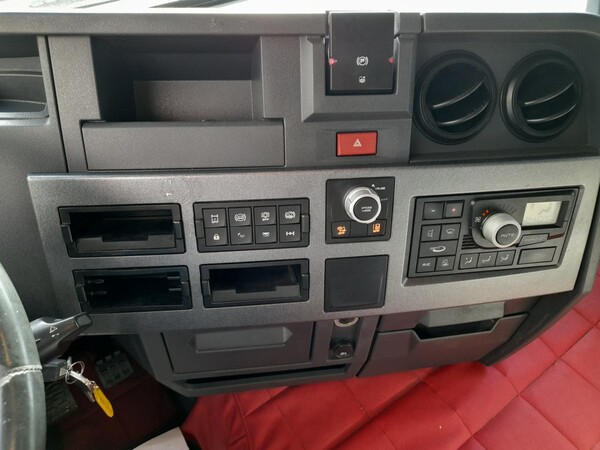 5#8085 Trattore stradale Renault RVI T460 in vendita - foto 6