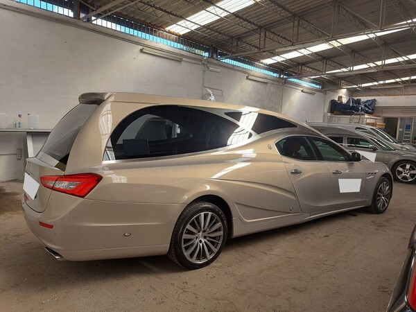 4#8088 Autofunebre Maserati in vendita - foto 3