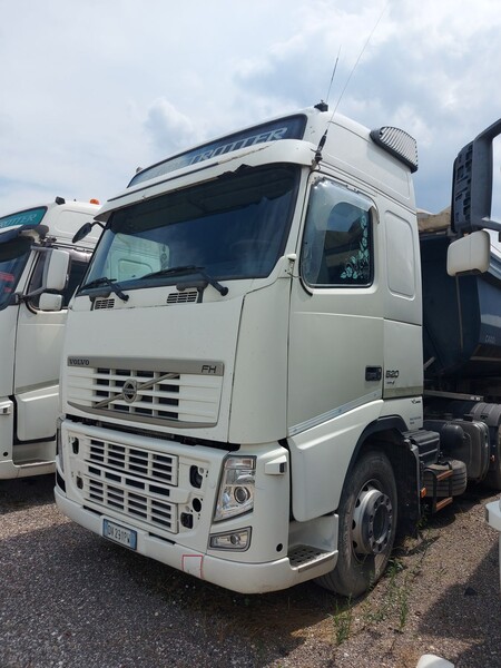 101#8091 Trattore stradale Volvo FH42T in vendita - foto 3