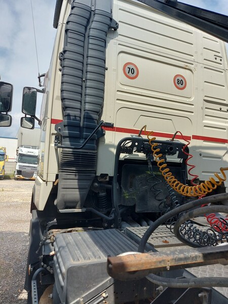 103#8091 Trattore stradale Volvo FH42T in vendita - foto 10
