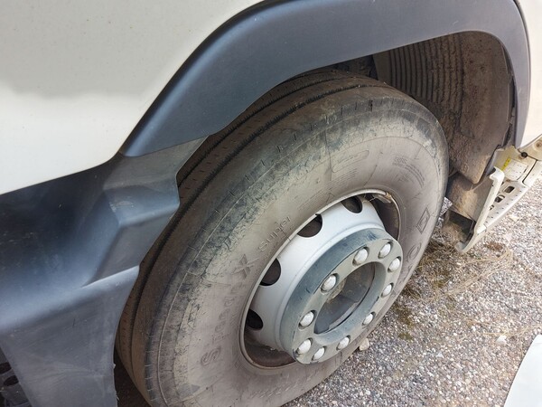 103#8091 Trattore stradale Volvo FH42T in vendita - foto 14