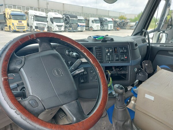 109#8091 Trattore stradale Volvo FH42T in vendita - foto 20