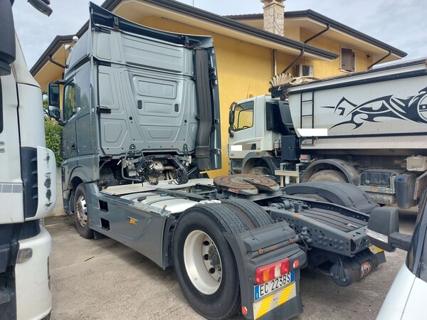 2#8091 Trattore stradale Mercedes Benz in vendita - foto 2