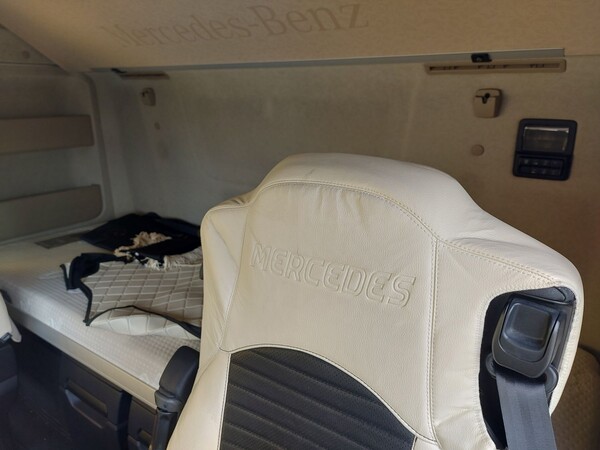 2#8091 Trattore stradale Mercedes Benz in vendita - foto 16