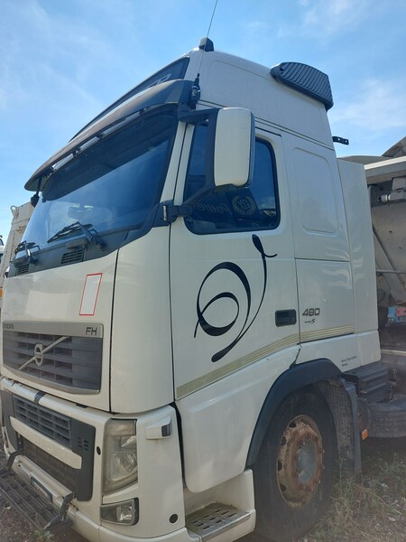 38#8091 Trattore stradale Volvo FH42T in vendita - foto 2