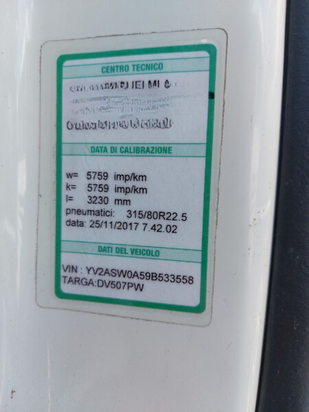 38#8091 Trattore stradale Volvo FH42T in vendita - foto 12