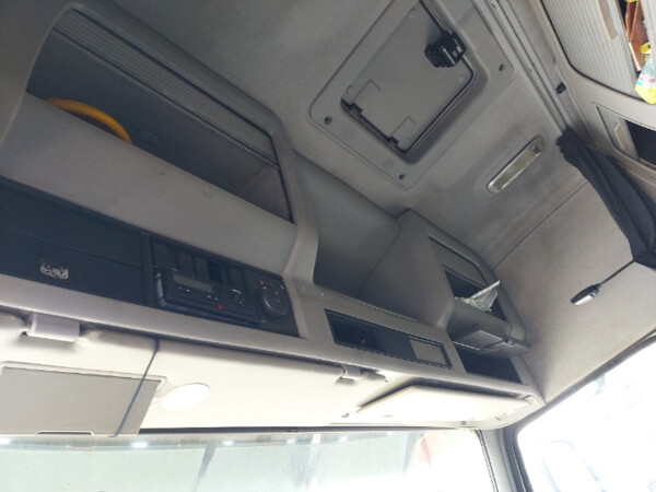 38#8091 Trattore stradale Volvo FH42T in vendita - foto 18