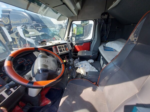 44#8091 Trattore stradale Volvo FH12T427 in vendita - foto 16