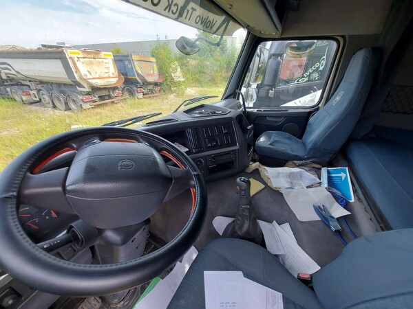 60#8091 Trattore stradale Volvo FMX 64T in vendita - foto 15
