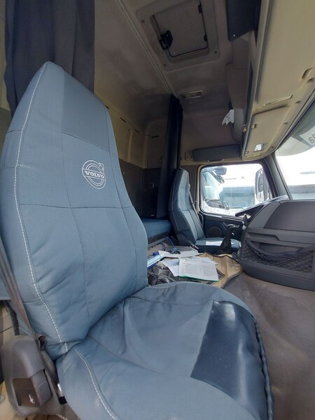 60#8091 Trattore stradale Volvo FMX 64T in vendita - foto 18