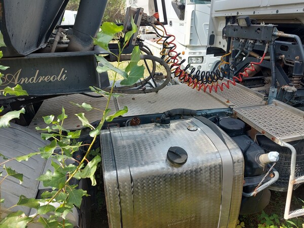 62#8091 Trattore stradale Mercedes Benz in vendita - foto 8