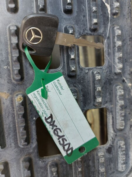 62#8091 Trattore stradale Mercedes Benz in vendita - foto 23