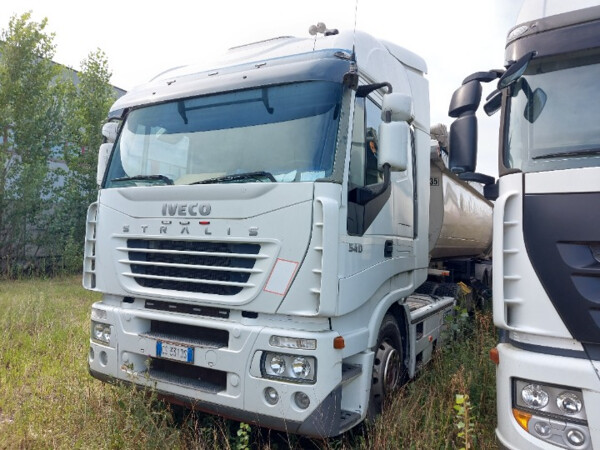 64#8091 Trattore stradale Iveco Magirus AS440ST/E4 in vendita - foto 1