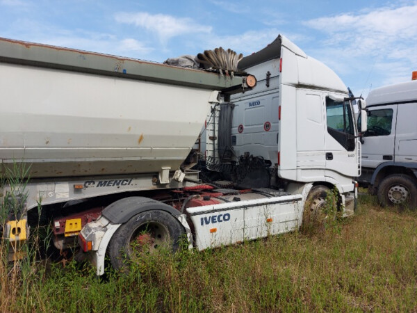 64#8091 Trattore stradale Iveco Magirus AS440ST/E4 in vendita - foto 4