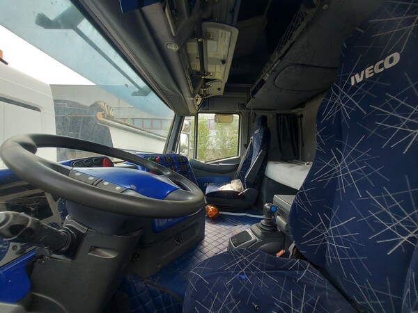 64#8091 Trattore stradale Iveco Magirus AS440ST/E4 in vendita - foto 14