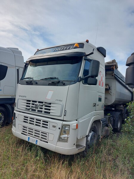 68#8091 Trattore stradale Volvo FH12 T42 in vendita - foto 4