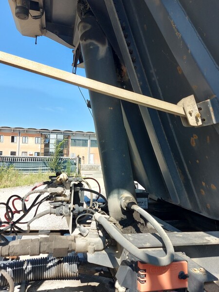 8#8091 Semirimorchio Menci in vendita - foto 9