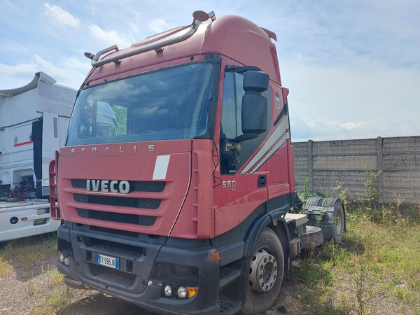 81#8091 Trattore stradale Iveco 440S in vendita - foto 3