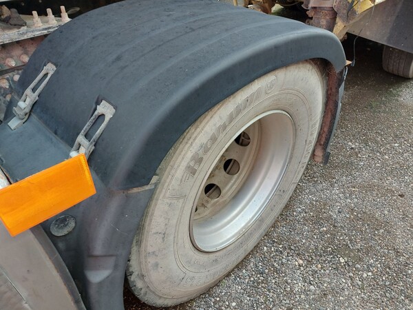 83#8091 Trattore stradale Volvo FH42T in vendita - foto 9