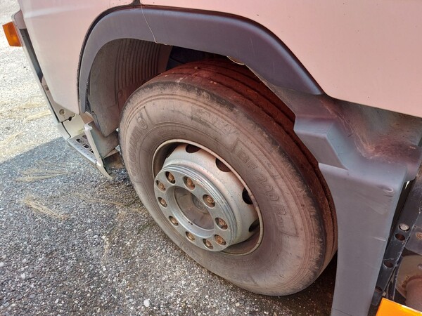 83#8091 Trattore stradale Volvo FH42T in vendita - foto 10