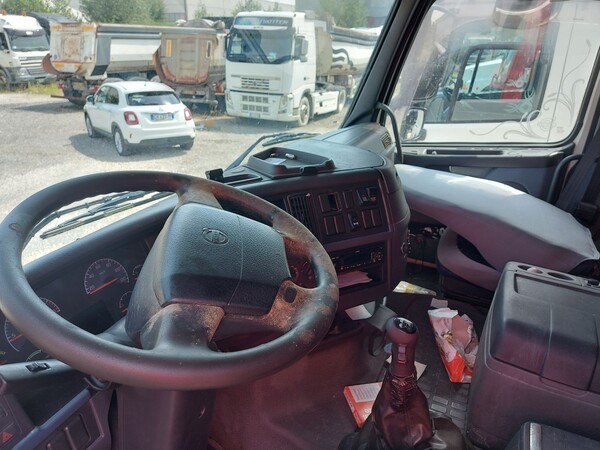 83#8091 Trattore stradale Volvo FH42T in vendita - foto 18