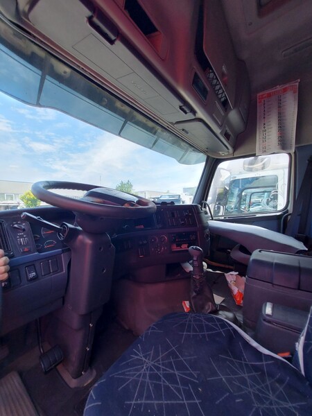 83#8091 Trattore stradale Volvo FH42T in vendita - foto 21