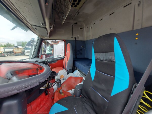 91#8091 Trattore stradale Volvo FH42T in vendita - foto 15