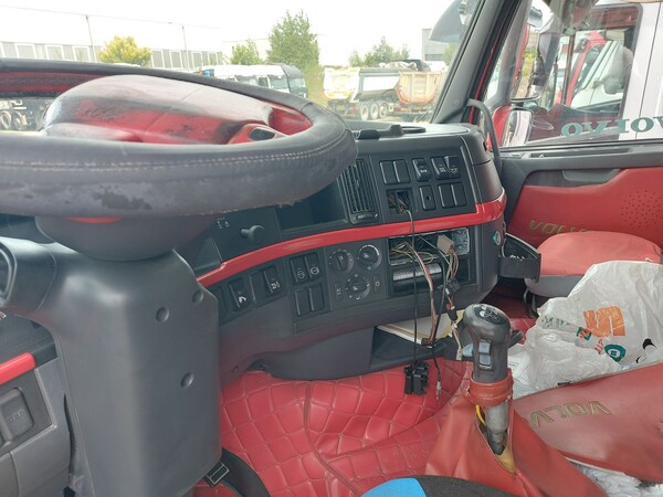 91#8091 Trattore stradale Volvo FH42T in vendita - foto 19