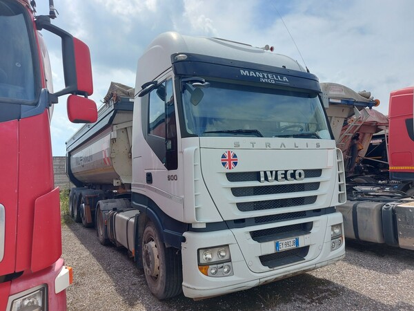 Trattori stradali in vendita