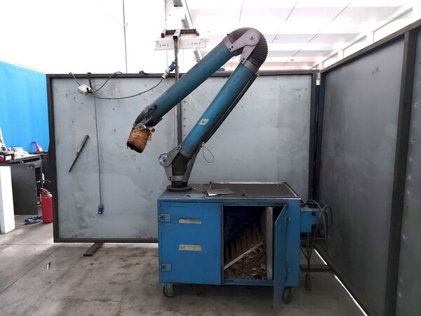 5#8095 Saldatrici e piccoli macchinari per lavorazioni metalliche in vendita - foto 1