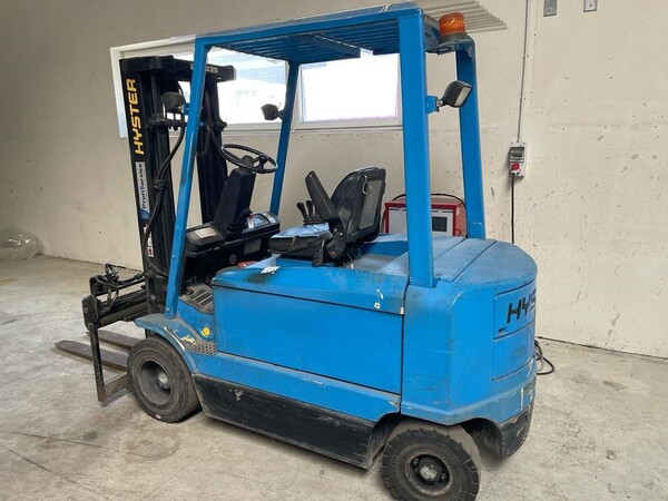 3#8098 Carrello elevatore Hyster 30q in vendita - foto 4