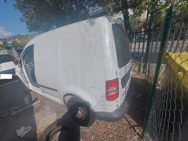 10#8106 Autocarro Wolkswagen Caddy in vendita - foto 5